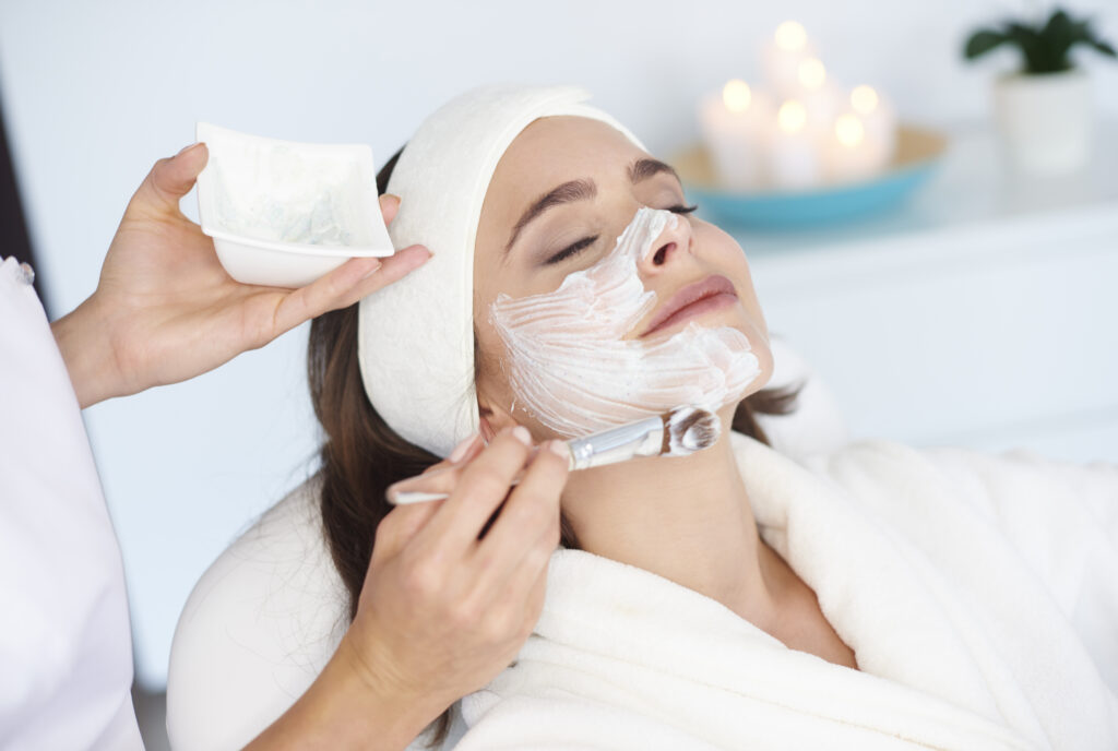 Skin whitening Facial