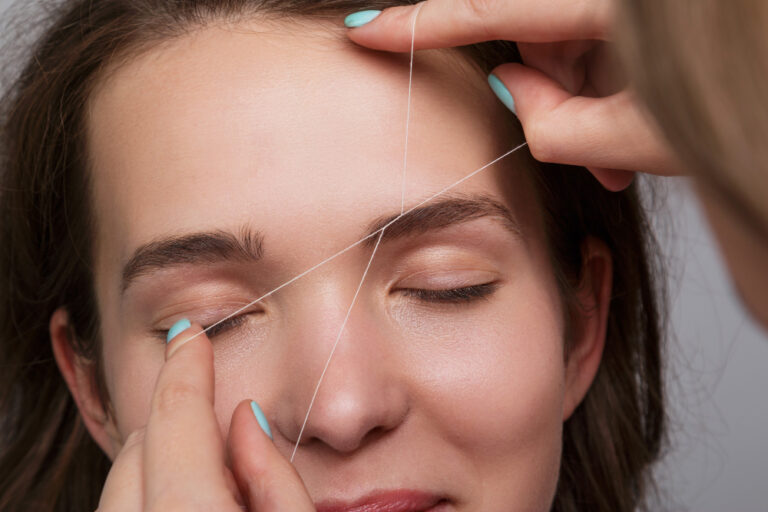 Waxing Or Threading For Brows – Which Is Better?